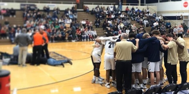 Niles team huddle